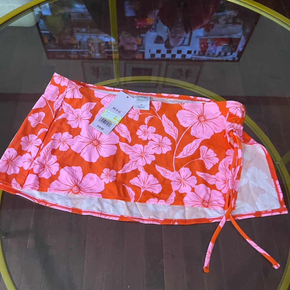 ✨NWT✨ Women’s Bathing Suit Cover Up